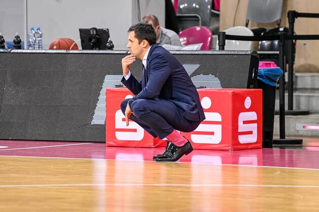 easyCredit BBL, Telekom Baskets Bonn vs BG Goettingen, 27 12 2020 Igor Jovovic Coach Telekom Baskets Bonn , easyCredit BBL, Telekom Baskets Bonn vs BG Goettingen on 27 12 2020 at Telekom Dome Bonn, Bonn Nordrhein Westfalen Copyright: xBEAUTIFULxSPORTS Mueller-Laschetx