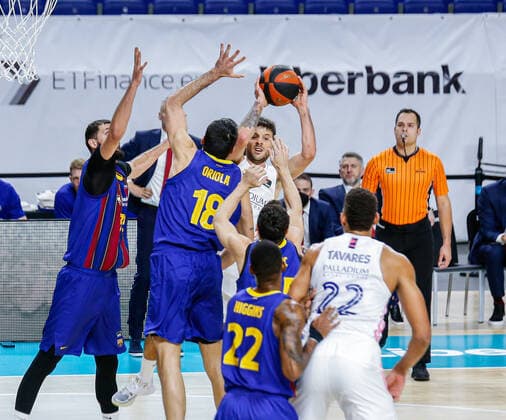 MATCH Day 16 Endesa ACB Mens League Madrid Real Madrid vs FC Barcelona Barca Nicolas Laprovittola Pierre Oriola Nikola Mirotic Madrid Madrid Spain Basketball  Copyright: xAlbaxPachecox