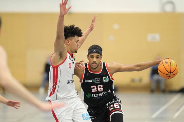 ProB BARMER 2 Basketball Bundesliga, 11 Matchday, ETV Hamburg Itzehoe Eagles 79 90 Mubarak Salami ETV, l , Alieu Ceesay Eimsbüttel Hamburg