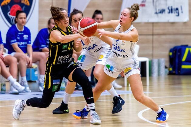 Darien Huff 02, GISA Lions SV Halle vs Andrea Andelová Saarlouis GISA Lions SV Halle vs inexio Royals from Saarlouis Basketball 1 Bundesliga ERDGAS Sportarena Halle Saale 27 12 2020 Foto Holger John Sachsen Anhalt Germany
