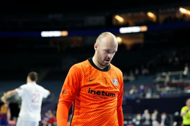 Vincent Gerard (Paris Saint Germain Handball PSG) HANDBALL : FC Barcelone Vs Paris Saint Germain Handball - Velux EHF Champions League - Final 4 - demi finale - 28 12 2020 BertrandDelhomme Panoramic 
