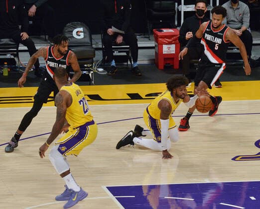 Los Angeles Lakers Wesley Matthews gains control of the loose ball against the Portland Trail Blazers during the second half at Staples Center in Los Angeles on Monday, December 28, 2020. The Trail Blazers defeated the Lakers 115-107.  LAP2020122813 JIMxRUYMEN