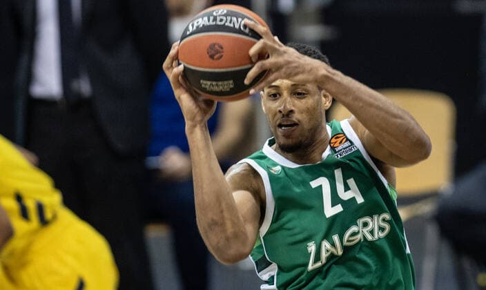 Basketball Euroleague, Alba Berlin Zalgiris Kaunas, Main Round, Matchday 17, Mercedes Benz Arena Augustine Rubit of Zalgiris Kaunas plays the ball ALBA Berlin Zalgiris Kaunas