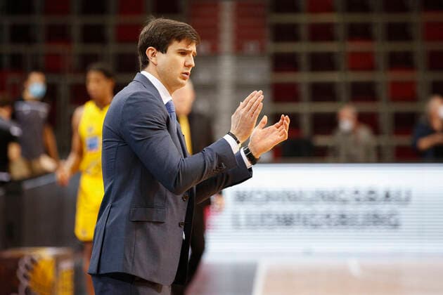 BBL easyCredit Basketball Bundesliga season 2020 2021 10 matchday on Tuesday, December 29, 2020 at the MHPArena in Ludwigsburg MHP RIESEN Ludwigsburg Hamburg Towers head coach Pedro Calles Towers MHP RIESEN Ludwigsburg Hamburg Towers