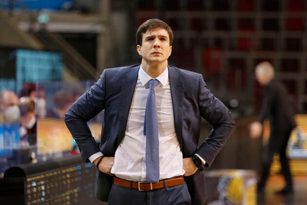 BBL easyCredit Basketball Bundesliga season 2020 2021 10 matchday on Tuesday, December 29, 2020 at the MHPArena in Ludwigsburg MHP RIESEN Ludwigsburg Hamburg Towers head coach Pedro Calles Towers MHP RIESEN Ludwigsburg Hamburg Towers