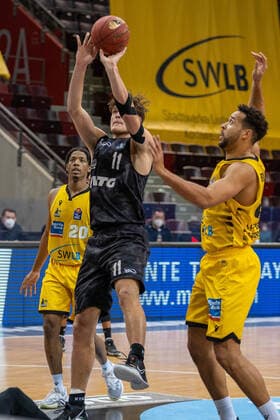 Desi Rodriguez MHP Riesen Ludwigsburg 20 Maik Kotsar Hamburg Towers, 11 Elias Harris MHP Riesen Ludwigsburg, 8 ¨¨¨MHP Riesen Ludwigsburg vs Hamburg Towers, Basketball, Bundesliga, easy credit BBL, Matchday 11, Season 2020 2021, 29 12 2020, ¨¨ MHP Riesen Ludwigsburg vs Hamburg Towers, Basketball, Bundesliga, easy credit BBL, Matchday 11, Season 2020 2021, 29 12 2020 Ludwigsburg. Copyright: xNinaxSander xEibnerxPressefotoxIx EP_NSR