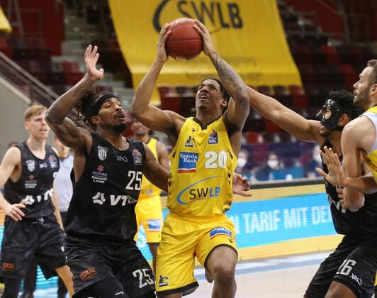 V li Terry Allen Hamburg , Desi Rodriguez Riesen MHP Riesen Ludwigsburg vs Hamburg Towers Basketball Bundesliga 2020 2021 Ludwigsburg , GER, 29 12 2020,