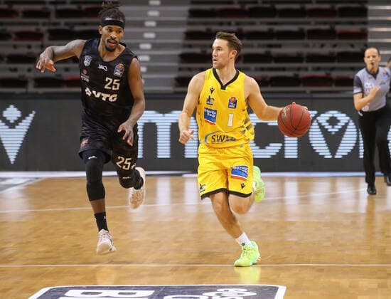 V li Terry Allen Hamburg , Jordan Hulls Riesen MHP Riesen Ludwigsburg vs Hamburg Towers Basketball Bundesliga 2020 2021 Ludwigsburg , GER, 29 12 2020,