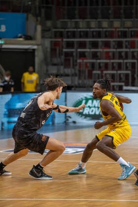 Maik Kotsar Hamburg Towers, 11 Jaleen Smith MHP Riesen Ludwigsburg, 3 ¨¨¨MHP Riesen Ludwigsburg vs Hamburg Towers, basketball, Bundesliga, easy credit BBL, matchday 11, season 2020 2021, 29 12 2020, ¨¨ MHP Riesen Ludwigsburg vs Hamburg Towers, basketball, Bundesliga, easy credit BBL, matchday 11, season 2020 2021, 29 12 2020 Ludwigsburg. Copyright: xNinaxSander xEibnerxPressefotoxIx EP_NSR