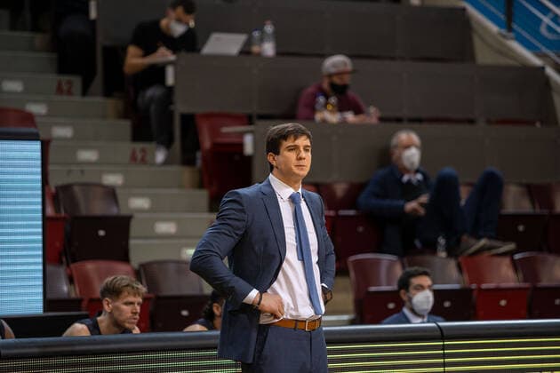 Jordan Swing Hamburg Towers, 2 Pedro Calles Hamburg Towers, Head Coach ¨¨¨MHP Riesen Ludwigsburg vs Hamburg Towers, Basketball, Bundesliga, easy credit BBL, Matchday 11, Season 2020 2021, 29 12 2020, ¨¨ MHP Riesen Ludwigsburg vs Hamburg Towers, Basketball, Bundesliga, easy credit BBL, Matchday 11, Season 2020 2021, 29 12 2020 Ludwigsburg. Copyright: xNinaxSander xEibnerxPressefotoxIx EP_NSR