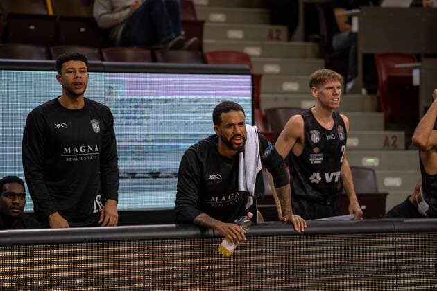 Osaro Jürgen Rich Igbeneweka Hamburg Towers, 6 Marvin Ogunsipe Hamburg Towers, 26 Bryce Taylor Hamburg Towers, 44 , Jordan Swing Hamburg Towers, 2 ¨¨¨MHP Riesen Ludwigsburg vs Hamburg Towers, Basketball, Bundesliga, easy credit BBL, Matchday 11, Season 2020 2021, 29 12 2020, ¨¨MHP Riesen Ludwigsburg vs Hamburg Towers, Basketball, Bundesliga, easy credit BBL, Matchday 11, Season 2020 2021, 29 12 2020 Ludwigsburg. Copyright: xNinaxSander xEibnerxPressefotoxIx EP_NSR