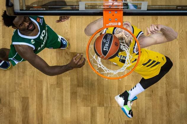 Basketball Berlin 29 12 2020 Season 2020 2021 Euroleague Regular Season Round 17 Alba Berlin vs Zalgiris Kaunas Niels Giffey Alba Berlin, No 05 Nigel Hayes Kaunas, No 10