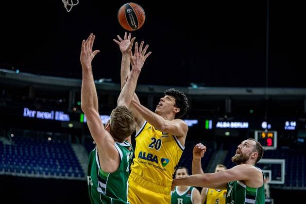 Basketball Berlin 29 12 2020 Season 2020 2021 Euroleague Regular Season Round 17 Alba Berlin vs Zalgiris Kaunas Simone Fontecchio Alba Berlin, No 20 Marius Grigonis Kaunas, No 40