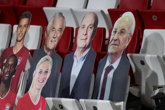 Turkish Airlines EuroLeague FC Bayern Basketball FC Barcelona 30 12 2020 Uli Hoeness and Edmund Stoiber as cardboard cutouts at the Audi Dome Turkish Airlines EuroLeague FC Bayern Basketball FC Barcelona Audi Dome, Muenchen Bayern Copyright: xBEAUTIFULxSPORTS Wunderlx