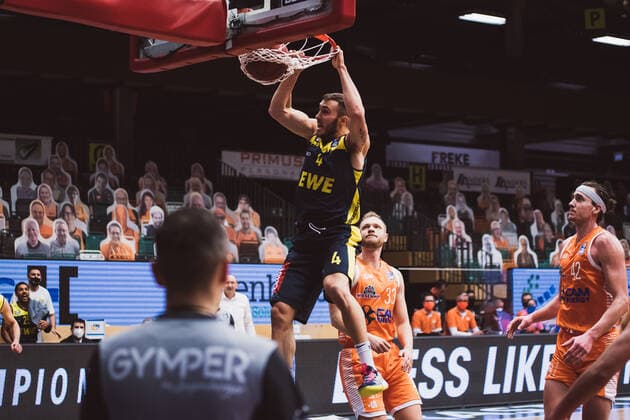 easyCredit BBL 10 Matchday RASTA Vechta vs EWE Baskets Oldenburg, 30 12 2020 Keith Randall Hornsby EWE Baskets Oldenburg, 4 easyCredit BBL 10 Matchday RASTA Vechta vs EWE Baskets Oldenburg on 30 12 2020 in Vechta RASTA Dome , Germany, Copyright: xBEAUTIFULxSPORTS Neddermannx