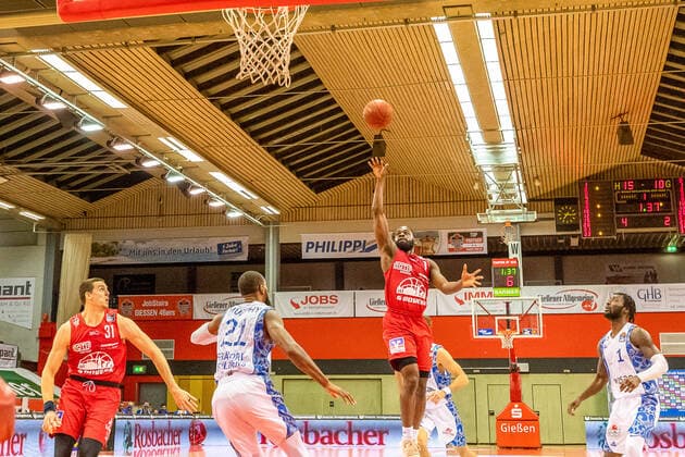 Michael Kessens Fraport Skyliners, 2 JobStairs Giessen 46ers vs Fraport Skyliners, easyCredit Basketball Bundesliga, 2020 2021 season, 10 match day, 30 12 2020 JobStairs Giessen 46ers vs Fraport Skyliners, easyCredit Basketball Bundesliga, 2020 2021 season, 10 match day, 30 12 2020 Giessen. Copyright: xStefanxTschersich Eibner-Pressefx EP_STH