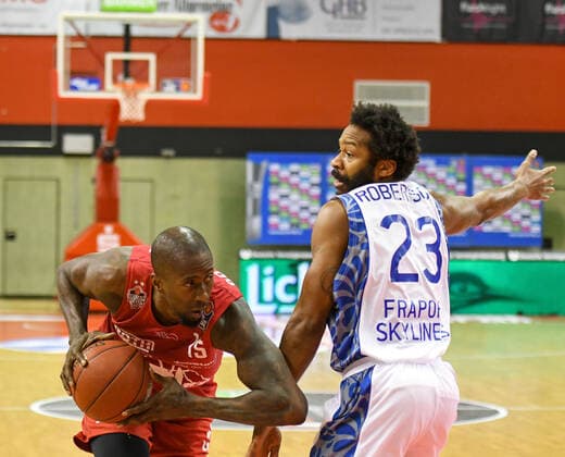 Brandon Bowman, Quantez Robertson 10 Spieltag, Basketball Bundesliga, Basketball season 2020 2021, Germany, easyCredit BBL, Germany, Giessen 46ers, giessen red, men, Jobstairs GIESSEN 46ers Fraport Skyliners, men, frankfurt white