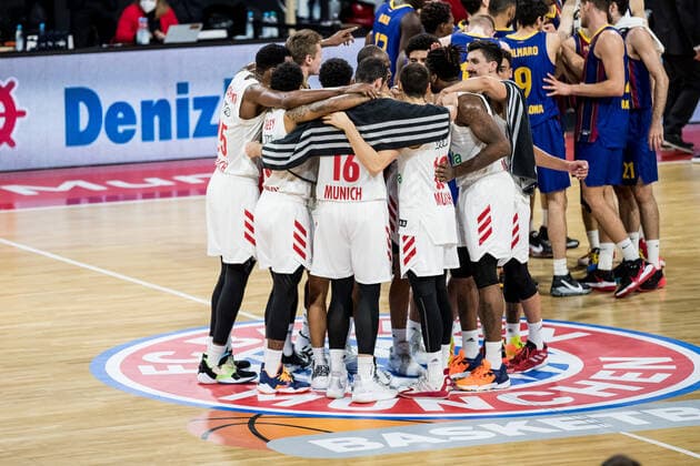 Turkish Airlines EuroLeague FC Bayern Basketball FC Barcelona 30 12 2020 FC Bayern Basketball players celebrate victory Turkish Airlines EuroLeague FC Bayern Basketball FC Barcelona Audi Dome, Munich Bayern Copyright: xBEAUTIFULxSPORTS Wunderlx