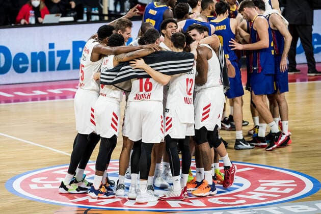 Turkish Airlines EuroLeague FC Bayern Basketball FC Barcelona 30 12 2020 FC Bayern Basketball players celebrate victory Turkish Airlines EuroLeague FC Bayern Basketball FC Barcelona Audi Dome, Munich Bayern Copyright: xBEAUTIFULxSPORTS Wunderlx