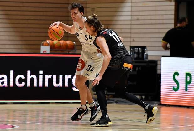 02 01 2021 Basketball Saison 2020 2021 2 Bundesliga Pro A 07 Spieltag Kirchheim Knights Nürnberg Falcons Basketball Club NBC Jackson Ross Kent 34, Nürnberg Falcons BC NBC Tim Koch 11, Kirchheim Knights