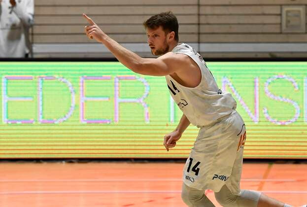 02 01 2021 Basketball Saison 2020 2021 2 Bundesliga Pro A 07 Spieltag Kirchheim Knights Nürnberg Falcons Basketball Club NBC Sebastian Schröder Schroeder 14, Nürnberg Falcons BC NBC indicates