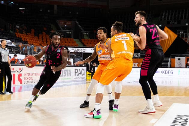 Xavier Pollard Telekom Baskets Bonn 02 GER, Ratiopharm Ulm vs Telekom Baskets Bonn, easycredit 1 Bundesliga Basketball, 11 matchday, season 2020 21, 02 01 2021 Ratiopharm Ulm vs Telekom Baskets Bonn, Basketball New Ulm. Copyright: xEibner-Pressefoto RogerxBuerkex EP_EER