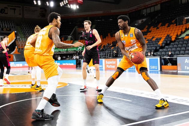 Aric Holman Ratiopharm Ulm 35 GER, Ratiopharm Ulm vs Telekom Baskets Bonn, easycredit 1 Bundesliga Basketball, 11 matchday, season 2020 21, 02 01 2021 Ratiopharm Ulm vs Telekom Baskets Bonn, Basketball Neu Ulm Copyright: xEibner-Pressefoto RogerxBuerkex EP_EER