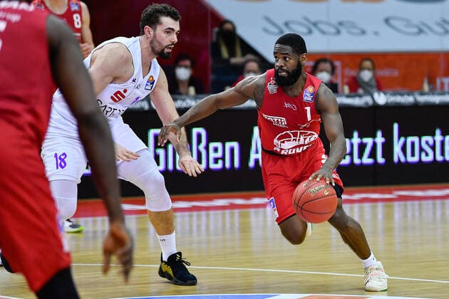 Jonathan Stark Giessen 46ers, 1 vs BG Goettingen, 18 JobStairs Giessen 46ers vs BG Goettingen, easyCredit Basketball Bundesliga, 2020 2021 season, 11 matchday, 02 01 2021 JobStairs Giessen 46ers vs BG Goettingen, easyCredit Basketball Bundesliga, 2020 2021 season, 11 matchday, 02 01 2021 Giessen Copyright: xStefanxTschersich Eibner-Pressefotox EP_STH