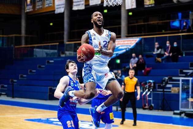 Kamari Murphy 21 Fraport Skyliners during the match Season 2020 2021 Men in the EasyCredit Bundesliga between Syntainics MBC and Fraport Skyliners at Stadthalle Weissenfels on 2 January 2021 in Weissenfels, Saxony Anhalt, Germany