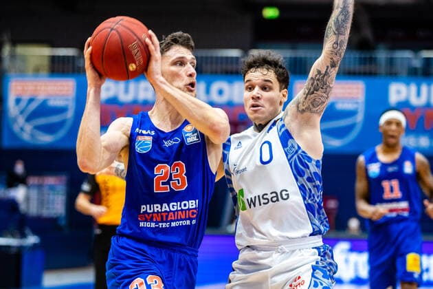 Michal Michalak 23 Syntainics MBC , Konstantin Konga 0 Fraport Skyliners during the match Season 2020 2021 Men in the EasyCredit Bundesliga between Syntainics MBC and Fraport Skyliners at Stadthalle Weissenfels on 2 January 2021 in Weissenfels, Sachsen Anhalt, Germany