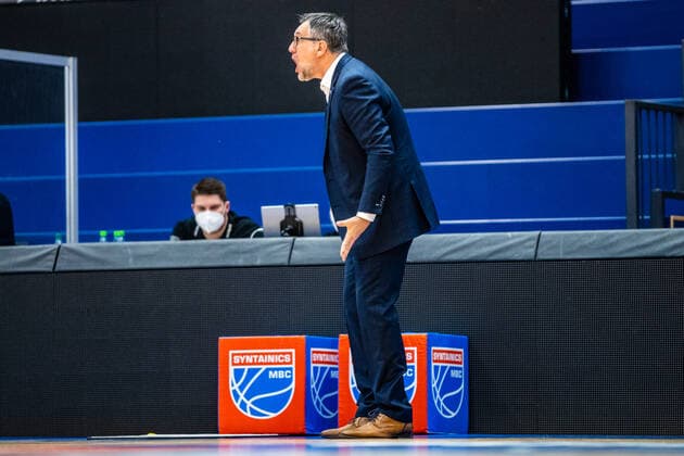 Coach Silvano Poropat Syntainics MBC rages on the sidelines during the 2020 2021 mens EasyCredit Bundesliga match between Syntainics MBC and Fraport Skyliners at Stadthalle Weissenfels on 2 January 2021 in Weissenfels, Saxony Anhalt, Germany