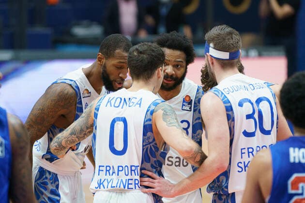 Basketball, Men, BBL, 11 Matchday, 02 01 2021, SYNTAINICS MBC Fraport Skyliners, v l Kamari Murphy Skyliners, 21 , Konstantin Konga Skyliners, 0 , Quantez Robertson Skyliners, 23 , Jon Axel Gudmundsson Skyliners, 30 GER, BBL, Basketball, Men, SYNTAINICS MBC Fraport Skyliners, 02 01 2021, Weissenfels. Copyright: xSchulz Eibner-Pressefotox ep_esz