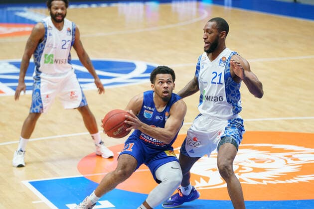Basketball, Men, BBL, 11 Matchday, 02 01 2021, SYNTAINICS MBC Fraport Skyliners, v l Quinton Hooker MBC, 21 , Kamari Murphy Skyliners, 21 GER, BBL, Basketball, Men, SYNTAINICS MBC Fraport Skyliners, 02 01 2021, Weissenfels. Copyright: xSchulz Eibner-Pressefotox ep_esz