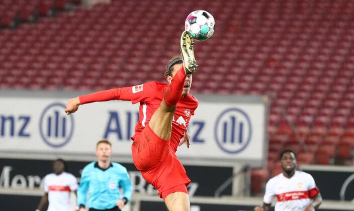 VfB Stuttgart RB Leipzig 02 01 2021 Stuttgart, 02 01 2021, Mercedes Benz Arena, Football, Bundesliga , VfB Stuttgart vs RB Leipzig , Im Bild Yussuf Poulsen 9, RB Leipzig , DFL regulations prohibit any use of photographs as image sequences and or quasi video ,