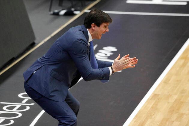 BBL easyCredit Basketball Bundesliga season 2020 2021 11 matchday on Saturday, 02 January 2021 at edel optics de Arena in Hamburg Hamburg Towers Rasta Vechta Headcoach Pedro Calles Towers Hamburg Towers Rasta Vechta