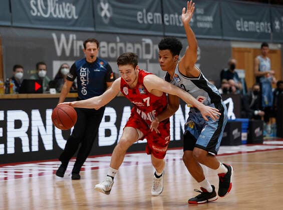 s Oliver Wuerzburg vs HAKRO Merlins Crailsheim, Basketball, BBL Germany, Wuerzburg, s Oliver Arena, 03 01 2021, emspor, emonline, despor, deonline, s Oliver Wuerzburg vs HAKRO Merlins Crailsheim, Basketball, BBL Picture f li Nils Hassfurther s Oliver Wuerzburg and Trae Bell Haynes Merlins Photo HMB Media Heiko Becker Pool Wuerzburg s Oliver Arena Bayern Germany Poolfoto HMB Media Heiko Becker Pool ,EDITORIAL USE ONLY
