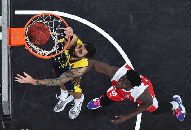 BAMBERG 03 01 2021 Basketball easycredit 1 Basketball Bundesliga 10 Matchday Brose Bamberg vs EWE Baskets Oldenburg Martin Breunig 12, EWE Baskets Oldenburg vs Norense Odiase 32, Brose Bamberg photo Hans Martin Issler isslerimages Brose Bamberg vs EWE Baskets Oldenburg
