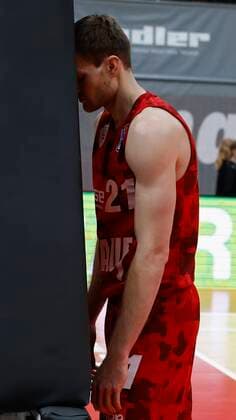 s Oliver Wuerzburg vs HAKRO Merlins Crailsheim, Basketball, BBL Germany, Wuerzburg, s Oliver Arena, 03 01 2021, emspor, emonline, despor, deonline, s Oliver Wuerzburg vs HAKRO Merlins Crailsheim, Basketball, BBL picture v li disappointment at Florian Koch s Oliver Wuerzburg Photo HMB Media Heiko Becker Pool Wuerzburg s Oliver Arena Bayern Germany Poolfoto HMB Media Heiko Becker Pool ,EDITORIAL USE ONLY