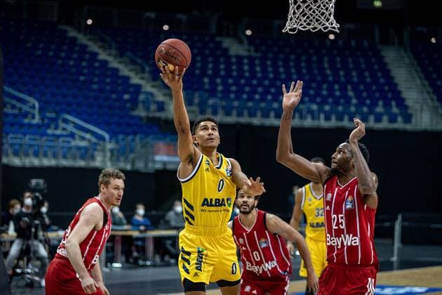 Basketball Berlin 03 01 2021 Season 2020 2021 easyCredit BBL 1 Bundesliga Alba Berlin vs FC Bayern München Maodo Lo Alba Berlin, No 00 JaJuan Johnson München, No 25