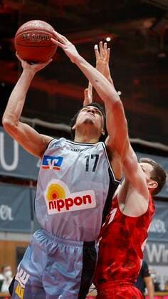 s Oliver Wuerzburg vs HAKRO Merlins Crailsheim, Basketball, BBL Germany, Wuerzburg, s Oliver Arena, 03 01 2021, emspor, emonline, despor, deonline, s Oliver Wuerzburg vs HAKRO Merlins Crailsheim, Basketball, BBL Picture f li Jamuni McNeace Merlins and Florian Koch s Oliver Wuerzburg Photo HMB Media Heiko Becker Pool Wuerzburg s Oliver Arena Bayern Germany Poolfoto HMB Media Heiko Becker Pool ,EDITORIAL USE ONLY