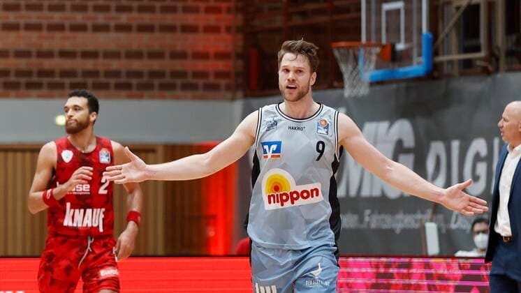 s Oliver Wuerzburg vs HAKRO Merlins Crailsheim, Basketball, BBL Germany, Wuerzburg, s Oliver Arena, 03 01 2021, emspor, emonline, despor, deonline, s Oliver Wuerzburg vs HAKRO Merlins Crailsheim, Basketball, BBL picture f li Celebrating the victory, Fabian Bleck Merlins Photo HMB Media Heiko Becker Pool Wuerzburg s Oliver Arena Bayern Germany Poolfoto HMB Media Heiko Becker Pool ,EDITORIAL USE ONLY