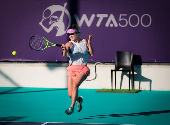 January 4, 2021, Abu Dhabi, UNITED ARAB EMIRATES: ELINA SVITOLINA of Ukraine during practice ahead of the 2021 Abu Dhabi WTA, Tennis Damen Womens Tennis Open WTA 500 tournament. Abu Dhabi UNITED ARAB EMIRATES - ZUMAa181 20210104_zaa_a181_082 Copyright: xRobxPrangex