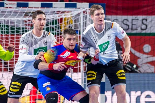Varazdin, Croatia 24 January 2018 EHF European Championship 2018 Main Round Germany vs Spain v li in duel Hendrik Pekeler Germany Rhein Neckar Loewen , Julen Aguinagalde Spain and Finn Lemke Germany MT Melsungen EHF European Championship 2018 Main Round Germany vs Spain mwol