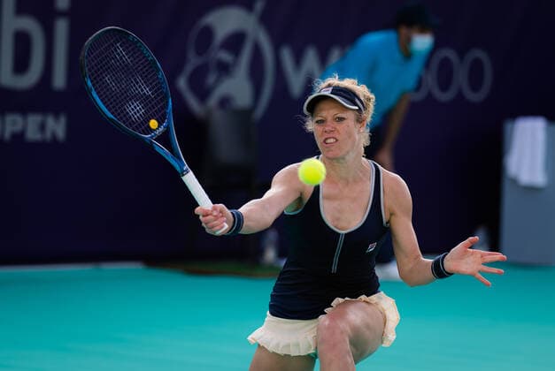 January 6, 2021, Abu Dhabi, UNITED ARAB EMIRATES: Laura Siegemund of Germany in action during the first round of the 2021 Abu Dhabi WTA, Tennis Damen Womens Tennis Open WTA 500 tournament against Kirsten Flipkens of Belgium Abu Dhabi UNITED ARAB EMIRATES - ZUMAa181 20210106_zaa_a181_103 Copyright: xRobxPrangex