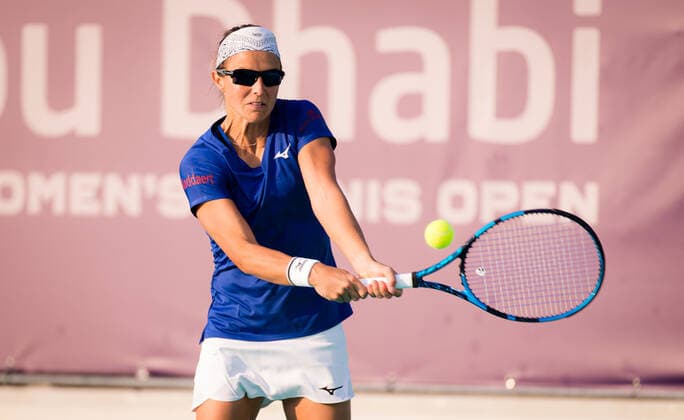 January 6, 2021, Abu Dhabi, UNITED ARAB EMIRATES: Kirsten Flipkens of Belgium in action during the first round of the 2021 Abu Dhabi WTA, Tennis Damen Womens Tennis Open WTA 500 tournament against Laura Siegemund of Germany Abu Dhabi UNITED ARAB EMIRATES - ZUMAa181 20210106_zaa_a181_105 Copyright: xRobxPrangex