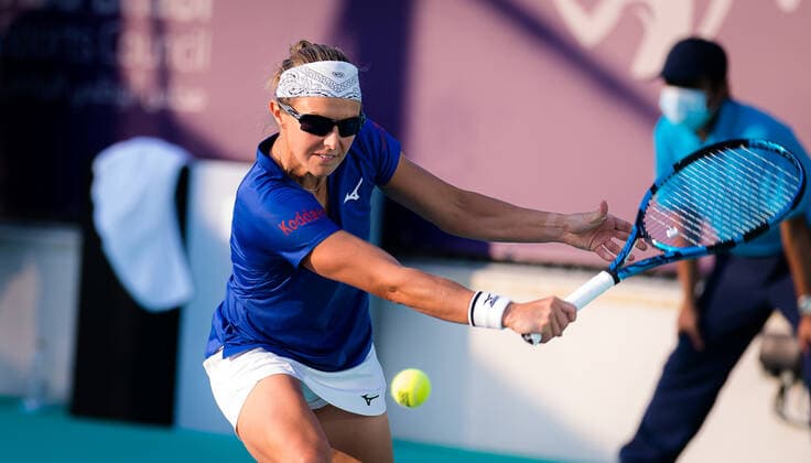 January 6, 2021, Abu Dhabi, UNITED ARAB EMIRATES: Kirsten Flipkens of Belgium in action during the first round of the 2021 Abu Dhabi WTA, Tennis Damen Womens Tennis Open WTA 500 tournament against Laura Siegemund of Germany Abu Dhabi UNITED ARAB EMIRATES - ZUMAa181 20210106_zaa_a181_112 Copyright: xRobxPrangex