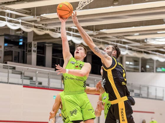 Franklyn Aunitz Ehingen Urspring, 21 Enosch Wolf Tigers Tübingen, 8 ¨ Ehingen Urspring vs Tigers Tübingen, 2 Basketball Bundesliga, Pro A, Basketball, 6 Spieltag, Spielzeit 2020 2021, 06 01 2021, ¨¨ Ehingen Urspring vs Tigers Tübingen, Basketball, 2 Bundesliga, Barmer Basketball Bundesliga, Spieltag 6, Spielzeit 2020 2021, 06 01 2021 Ehingen. Copyright: xNinaxSander xEibnerxPressefotoxIx EP_NSR