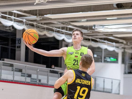 Franklyn Aunitz Ehingen Urspring, 21 Elias Valtonen Tigers Tübingen, 19 ¨ Ehingen Urspring vs Tigers Tübingen, 2 Basketball Bundesliga, Pro A, Basketball, 6 Spieltag, Spielzeit 2020 2021, 06 01 2021, ¨¨ Ehingen Urspring vs Tigers Tübingen, Basketball, 2 Bundesliga, Barmer Basketball Bundesliga, Spieltag 6, Spielzeit 2020 2021, 06 01 2021 Ehingen. Copyright: xNinaxSander xEibnerxPressefotoxIx EP_NSR