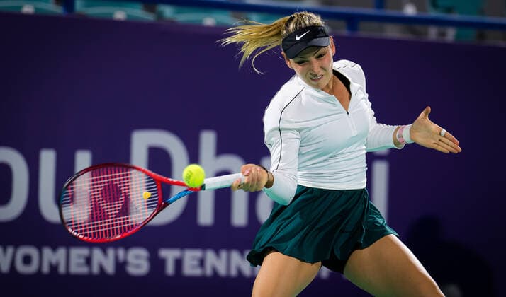 January 6, 2021, Abu Dhabi, UNITED ARAB EMIRATES: Donna Vekic of Croatia in action during the first round of the 2021 Abu Dhabi WTA, Tennis Damen Womens Tennis Open WTA 500 tournament against Bernarda Pera of the United States Abu Dhabi UNITED ARAB EMIRATES - ZUMAa181 20210106_zaa_a181_184 Copyright: xRobxPrangex
