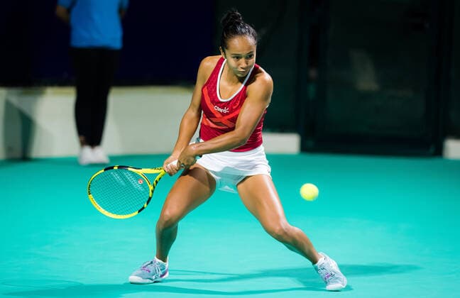January 6, 2021, Abu Dhabi, UNITED ARAB EMIRATES: Leylah Fernandez of Canada in action during the first round of the 2021 Abu Dhabi WTA, Tennis Damen Womens Tennis Open WTA 500 tournament against Jasmine Paolini of Italy Abu Dhabi UNITED ARAB EMIRATES - ZUMAa181 20210106_zaa_a181_205 Copyright: xRobxPrangex